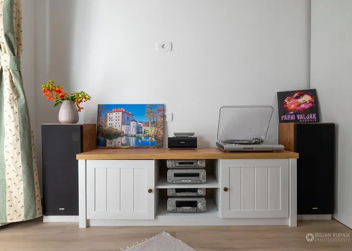 Cherry House - Cosy House - Ideal For Bear Watching, In The Neighborhood Of The Medieval Sneznik Castle Сasa de vacaciones *